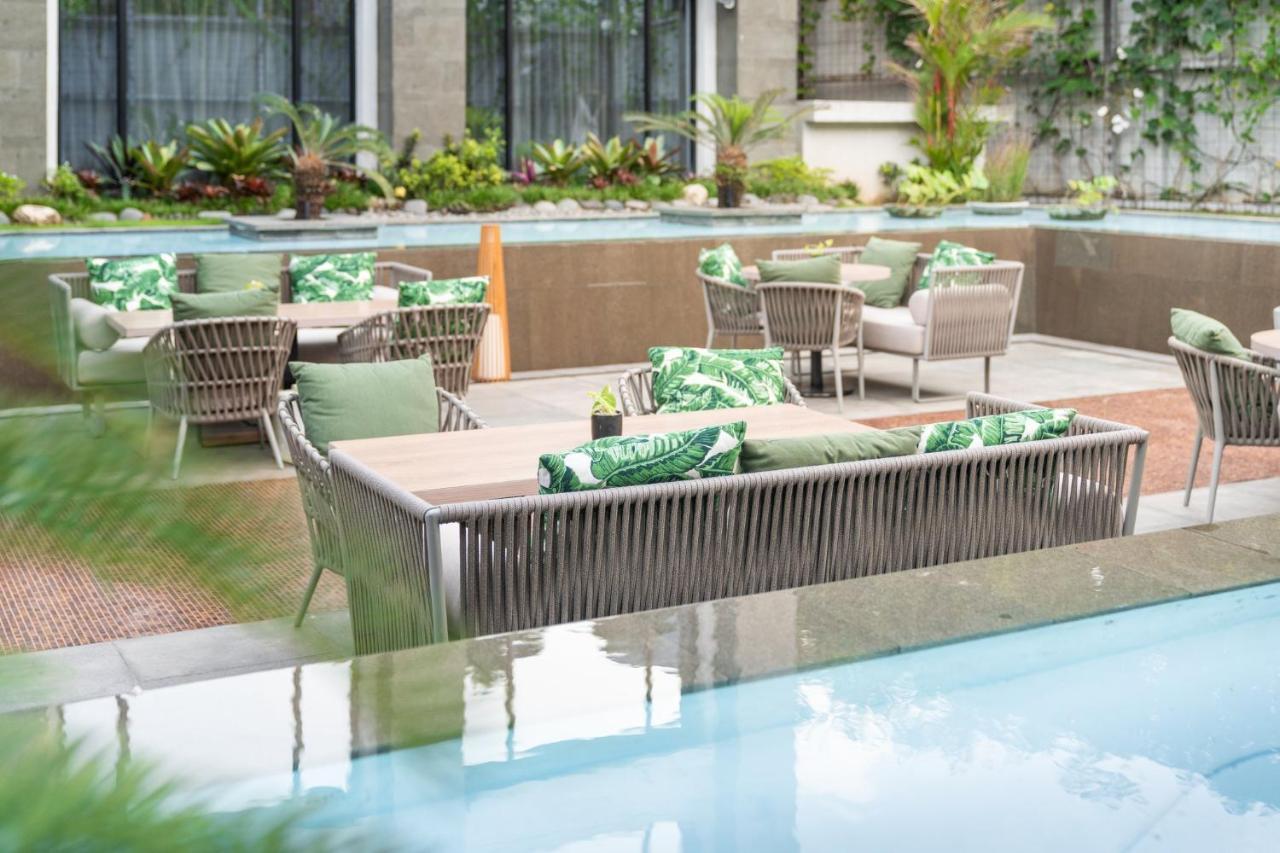 Holiday Inn Bali Sanur, An Ihg Hotel Екстер'єр фото